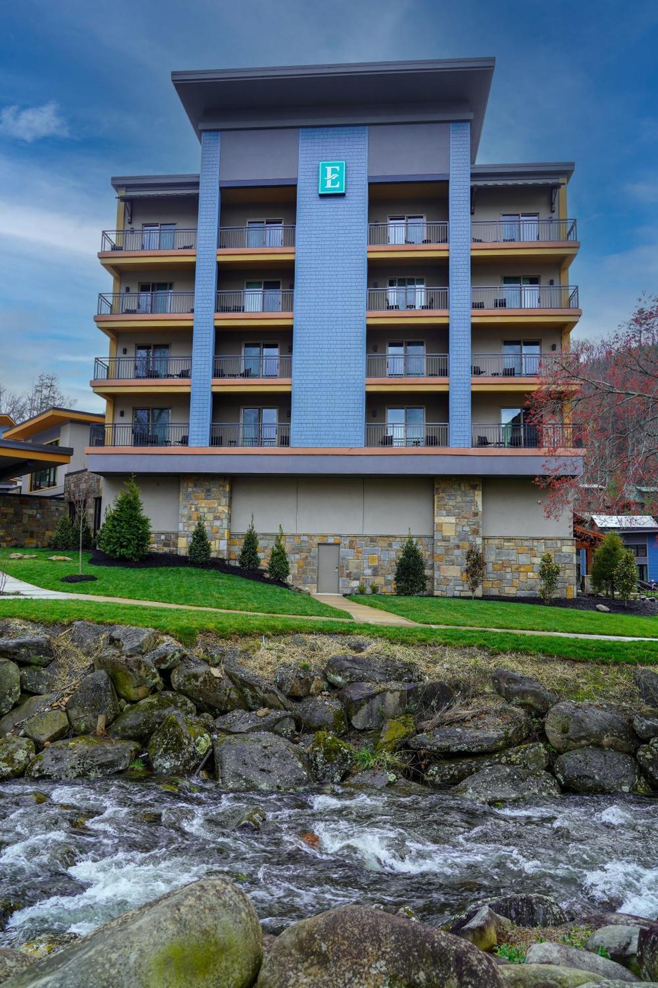 Embassy Suites By Hilton Gatlinburg Resort 외부 사진