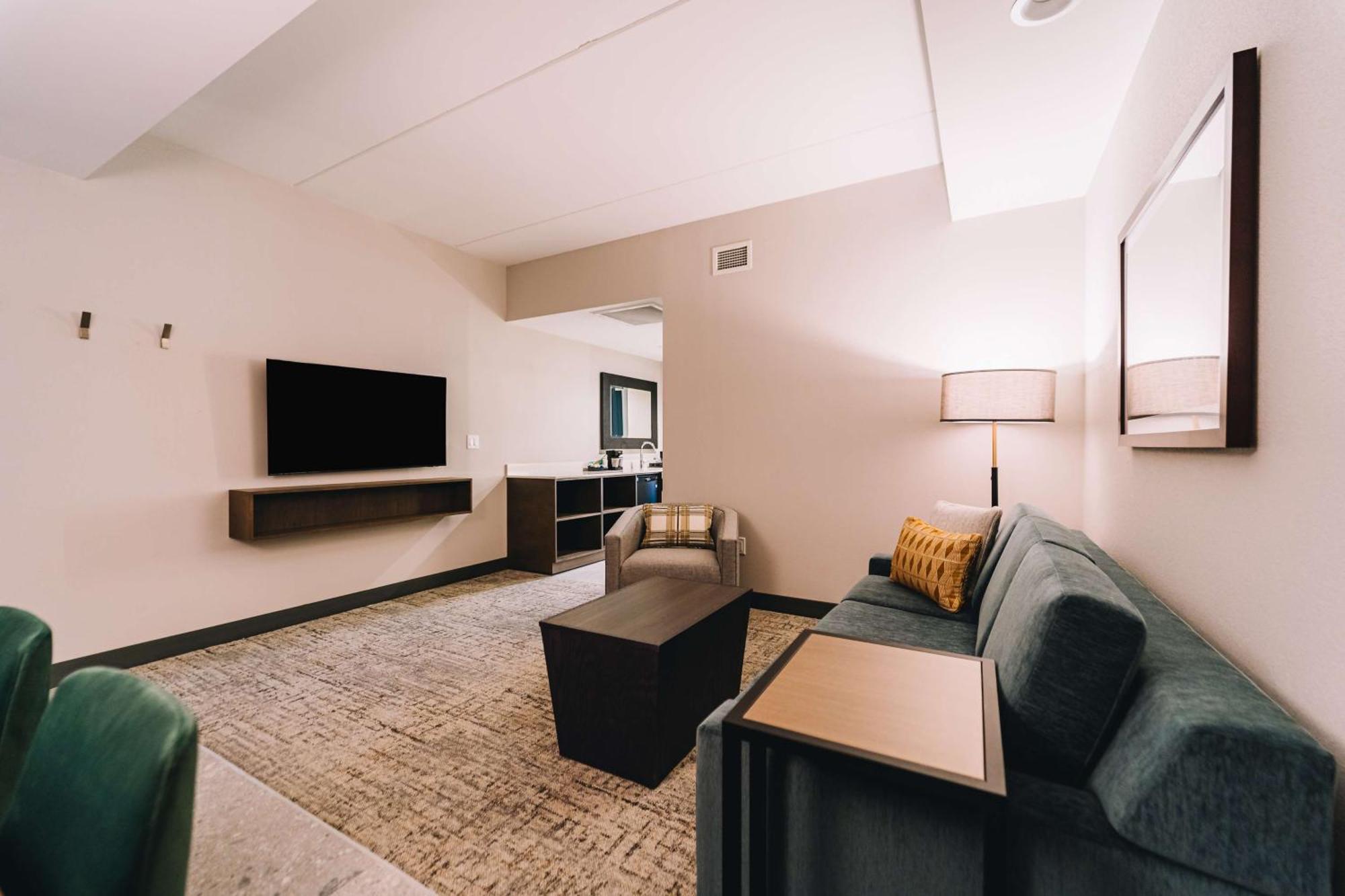Embassy Suites By Hilton Gatlinburg Resort 외부 사진