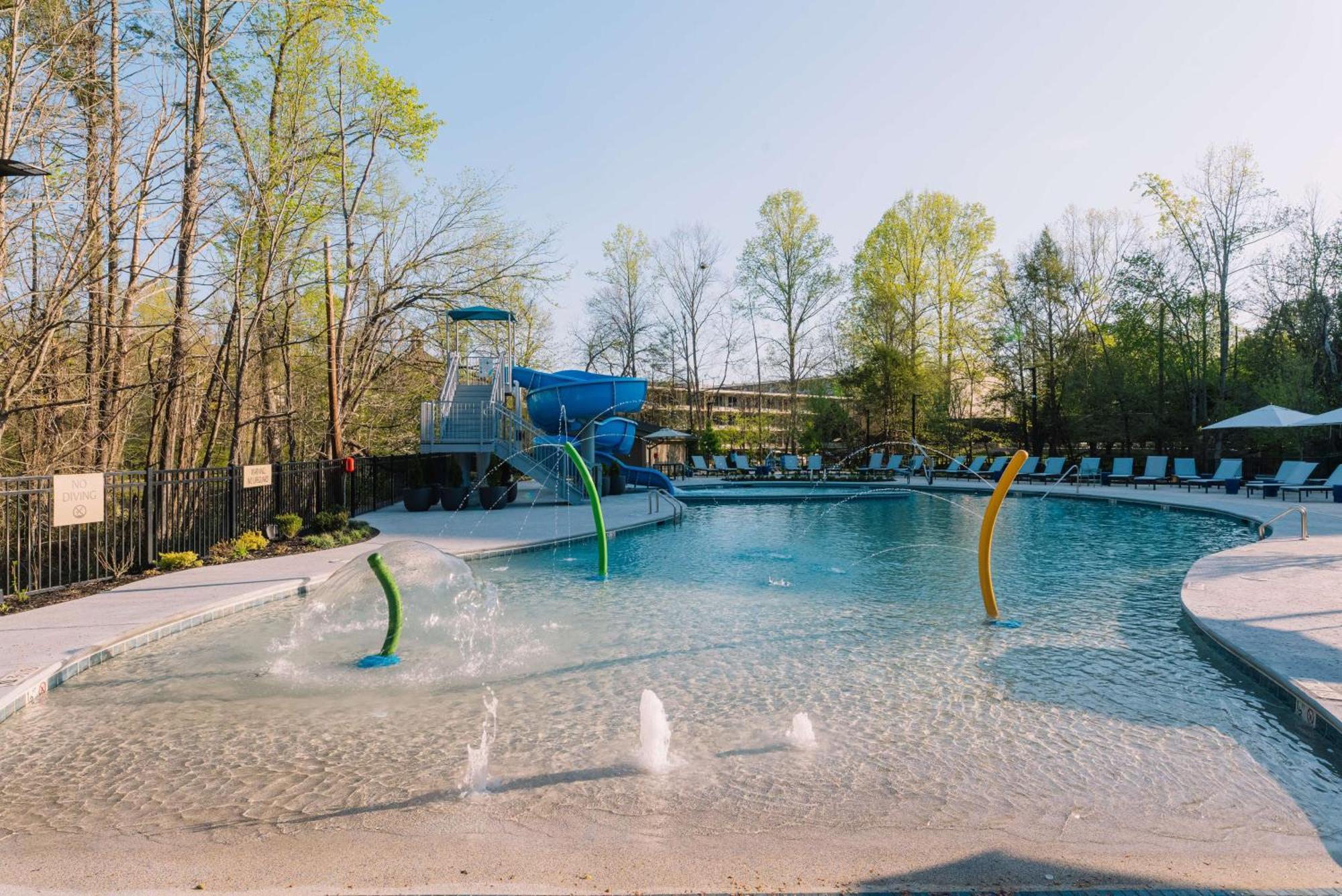 Embassy Suites By Hilton Gatlinburg Resort 외부 사진