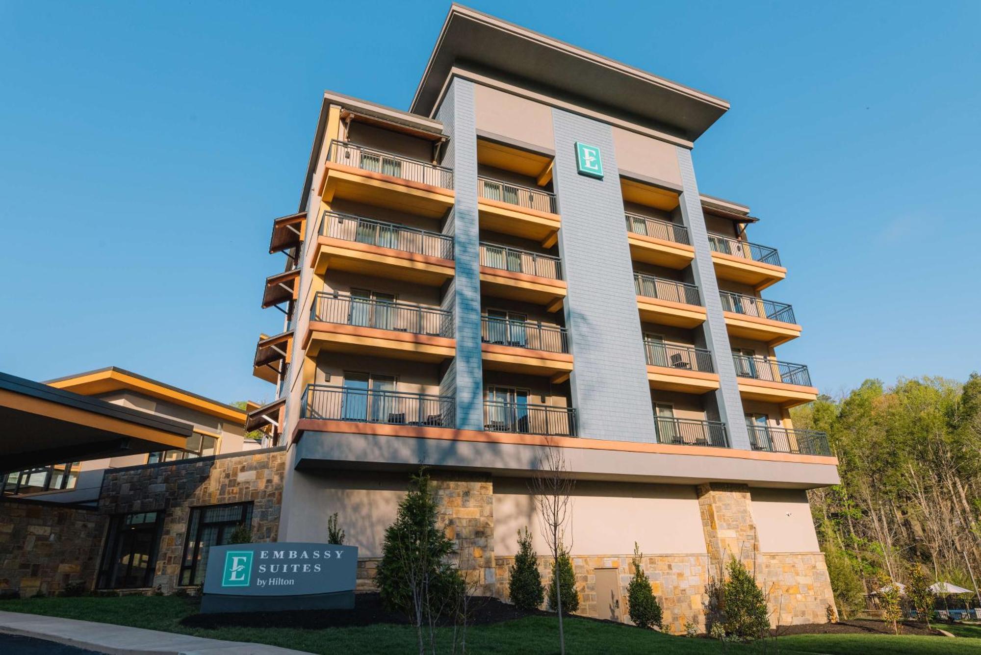 Embassy Suites By Hilton Gatlinburg Resort 외부 사진